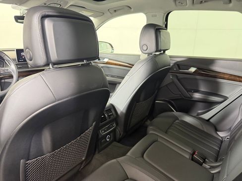 Used 2020 Audi Q5 2.0T Premium Plus w/ Premium Plus Package image 23