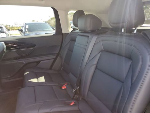 New 2026 Lincoln Nautilus Premier AWD/4WD image 11