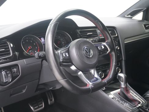 Used 2018 Volkswagen GTI Autobahn FWD image 11