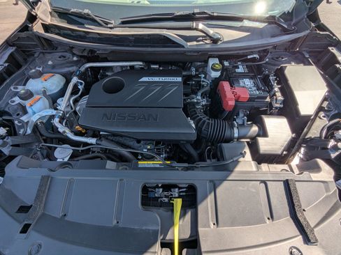 Used 2025 Nissan Rogue SV AWD/4WD image 35