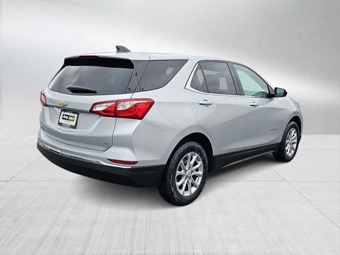 Used 2020 Chevrolet Equinox LT w/ LPO, Floor Liner Package image 8