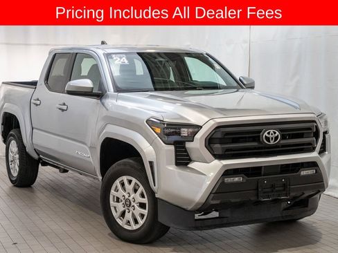 Certified 2024 Toyota Tacoma SR5 AWD/4WD image 1