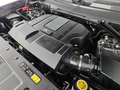 Certified 2024 Land Rover Defender 90 V8 AWD/4WD image 17