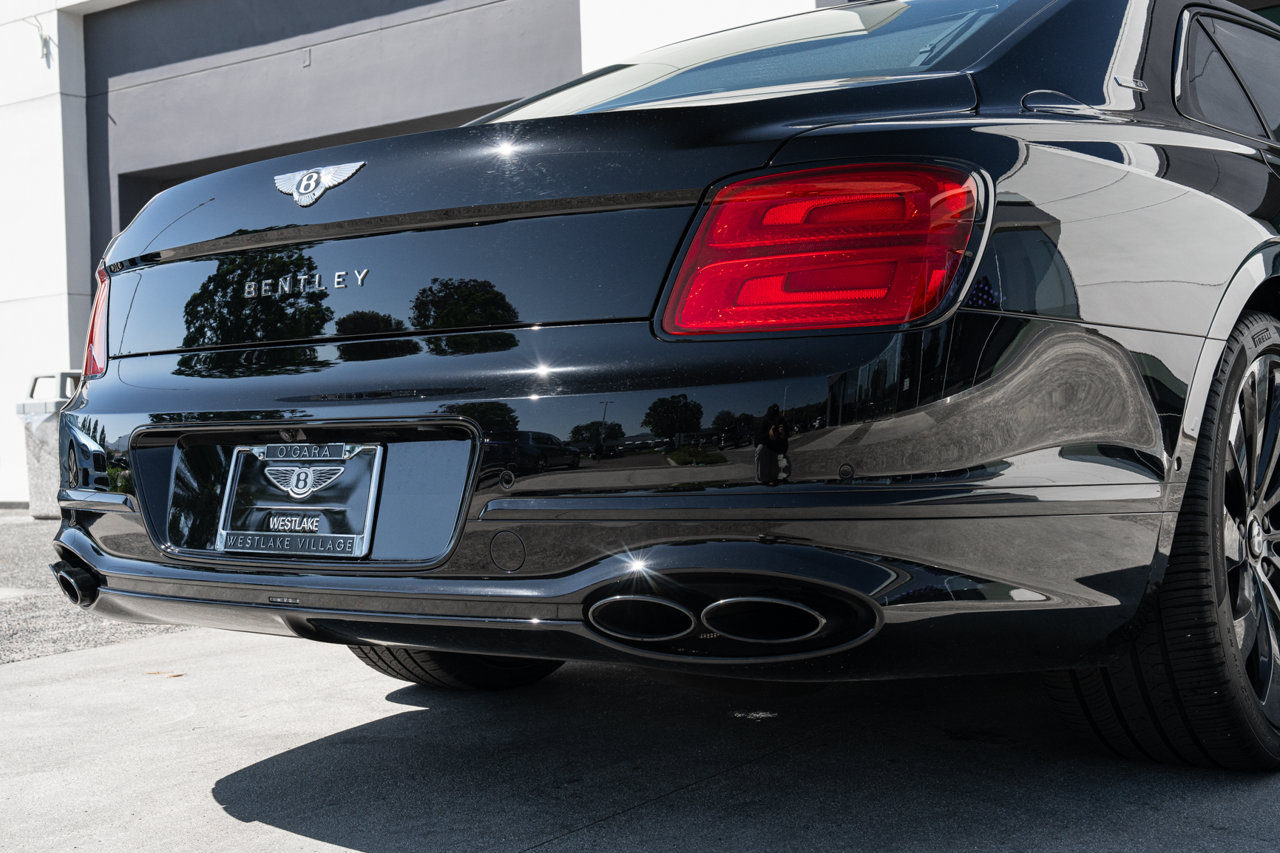 Used 2024 Bentley Flying Spur V8 AWD/4WD image 22