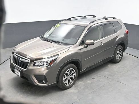 Used 2020 Subaru Forester Premium AWD/4WD image 27