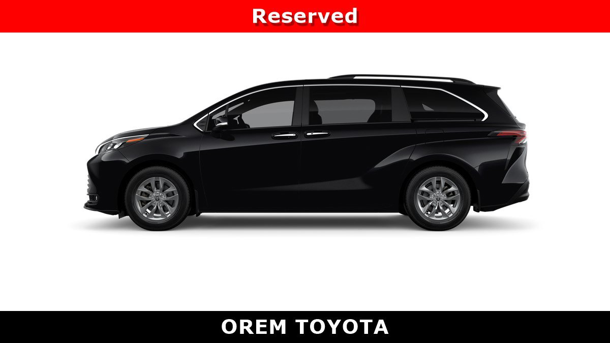 New 2026 Toyota Sienna XLE AWD/4WD image 4