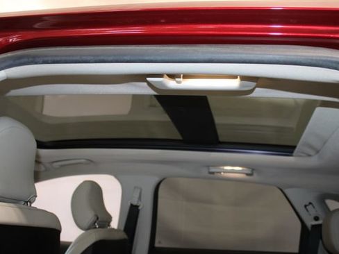 Used 2019 Ford Edge Titanium w/ Cold Weather Package FWD image 24
