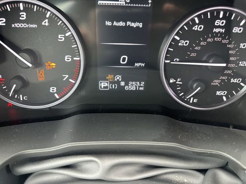 Used 2025 Subaru Forester Premium w/ Convenience Package #1 AWD/4WD image 3