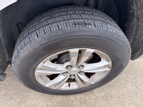 Used 2017 Chevrolet Equinox LS image 5