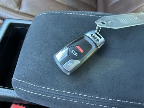 Used 2017 Audi A4 2.0T allroad Premium Plus w/ Technology Package image 34