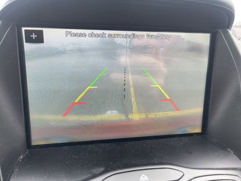 Used 2016 Ford Escape SE w/ Equipment Group 201A image 17