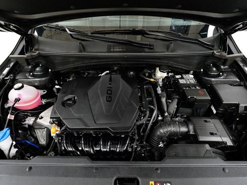 Certified 2025 Kia Sportage EX image 3