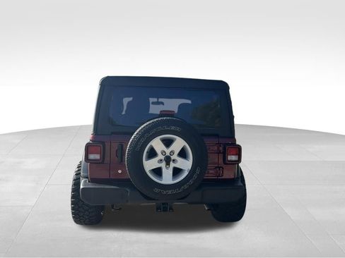 Used 2022 Jeep Wrangler Willys image 4