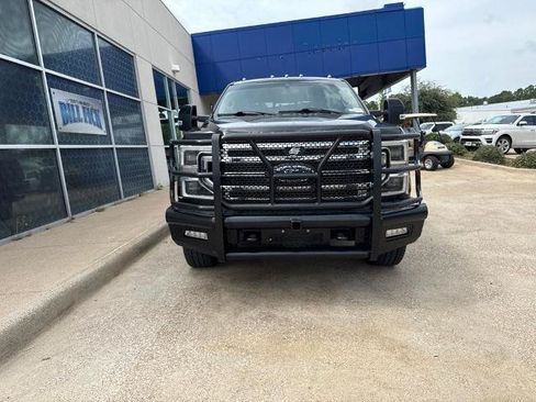 Certified 2022 Ford F350 Lariat w/ Lariat Ultimate Package AWD/4WD image 3