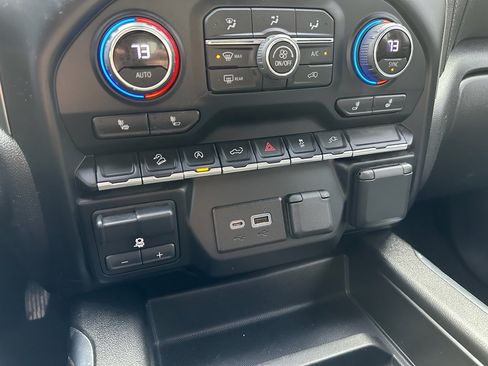 Used 2021 Chevrolet Silverado 1500 LT Trail Boss w/ Convenience Package II image 19