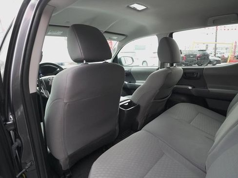 Certified 2022 Toyota Tacoma SR5 image 17