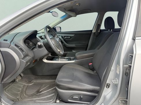 Used 2015 Nissan Altima 2.5 S w/ Power Driver Seat Package FWD image 9