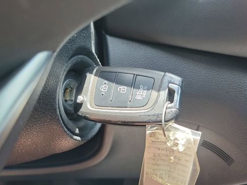 Certified 2022 Hyundai Santa Fe SE FWD image 23