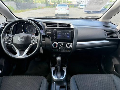 Used 2018 Honda Fit Sport image 3