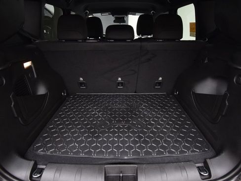 Certified 2022 Jeep Renegade Altitude image 28