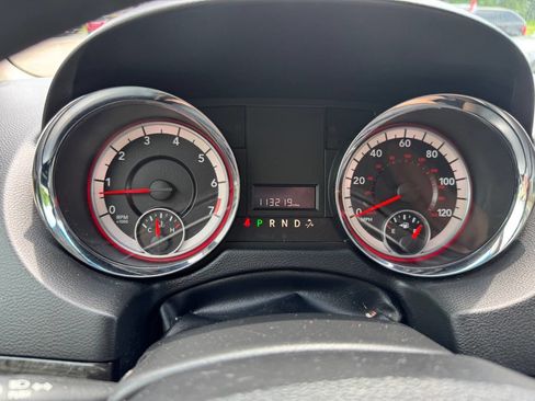 Used 2016 Dodge Grand Caravan SXT image 18