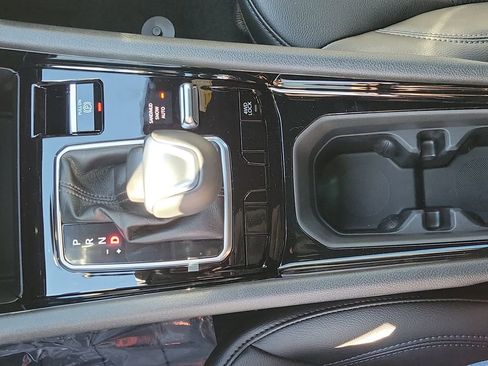 New 2026 Jeep Compass Latitude w/ Sun and Sound Group AWD/4WD image 21