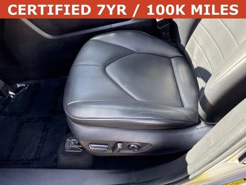 Used 2022 Toyota Highlander XLE AWD/4WD image 15