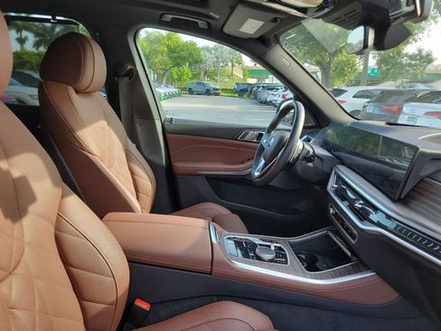 Used 2025 BMW X5 sDrive40i w/ Premium Package RWD image 14