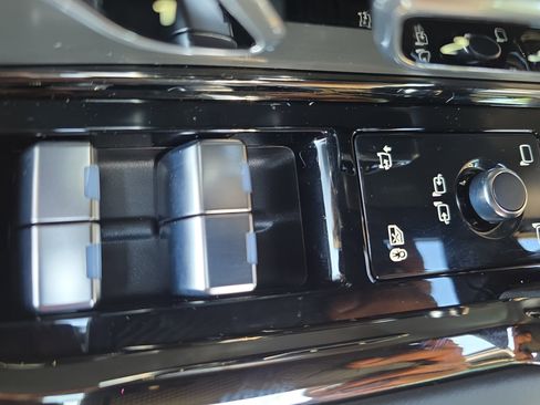 New 2026 Land Rover Range Rover Sport Dynamic SE AWD/4WD image 28