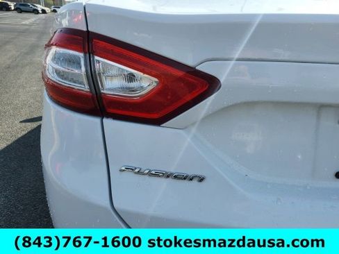 Used 2013 Ford Fusion SE image 28