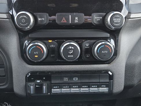 Used 2022 RAM 3500 Tradesman image 14