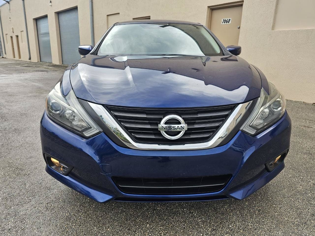 Used 2017 Nissan Altima 2.5 SR FWD image 12