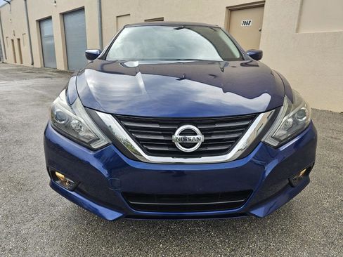 Used 2017 Nissan Altima 2.5 SR FWD image 12