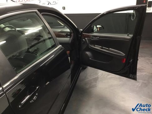 Used 2014 Chevrolet Impala LT w/ LT Sunroof Package image 38