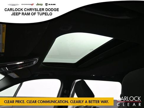 Used 2025 Jeep Grand Cherokee L Laredo image 20