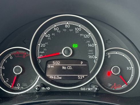 Used 2018 Volkswagen Beetle 2.0T S FWD image 33