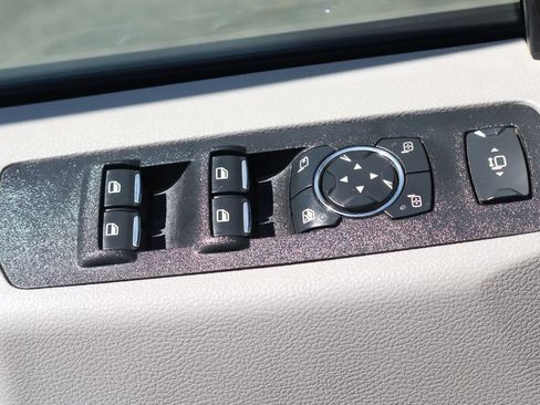 Used 2021 Ford F250 XLT w/ XLT Premium Package AWD/4WD image 22