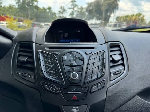 Used 2018 Ford Fiesta SE FWD image 20