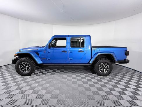 Used 2024 Jeep Gladiator Rubicon image 7