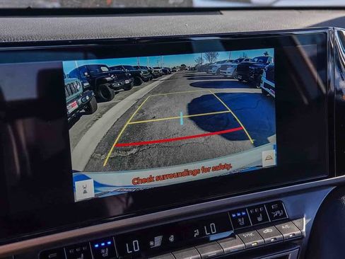 Used 2025 Toyota Camry XSE image 22