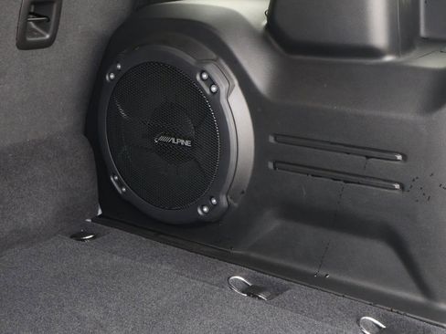 Used 2024 Jeep Wrangler High Altitude image 23