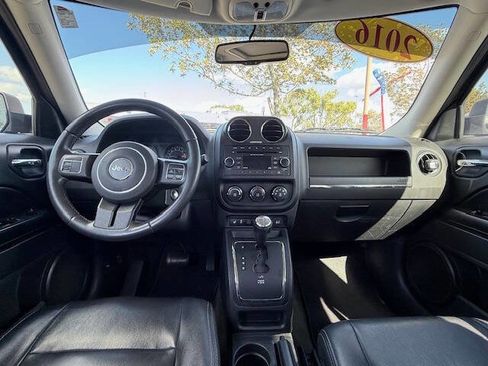 Used 2016 Jeep Patriot High Altitude FWD image 15