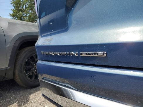 New 2026 GMC Terrain Denali AWD/4WD image 8