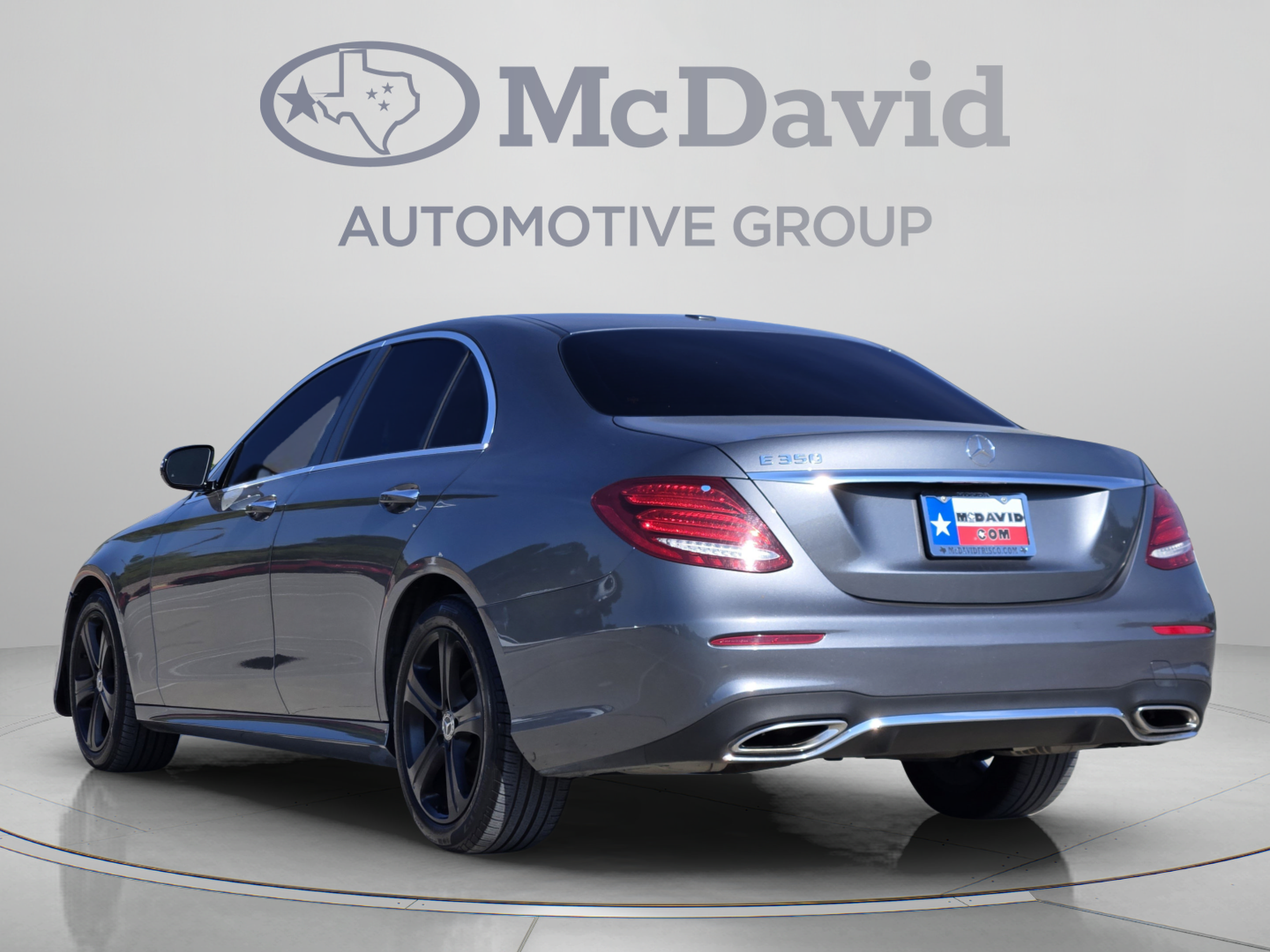 Used 2020 Mercedes-Benz E 350 Sedan image 4