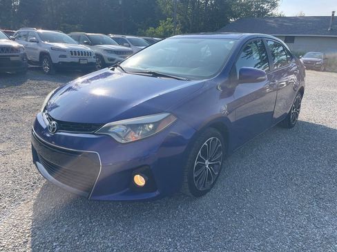 Used 2015 Toyota Corolla S FWD image 1