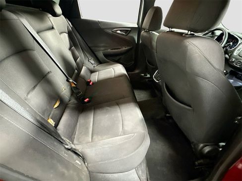 Used 2018 Chevrolet Malibu LT image 24