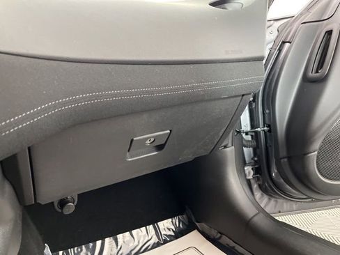 Used 2025 Nissan Z Sport w/ Floor Mat Package image 35