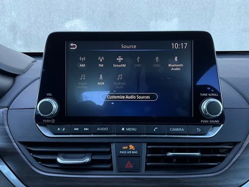 Used 2025 Nissan Altima 2.5 SV image 29