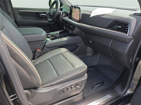 Used 2026 Chevrolet Tahoe Premier w/ Sun And Tow Package image 22