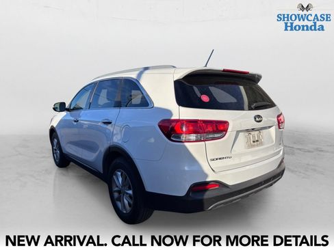 Used 2016 Kia Sorento LX FWD image 4